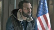 O-T Fagbenle as Dennis (Image via Hulu)
